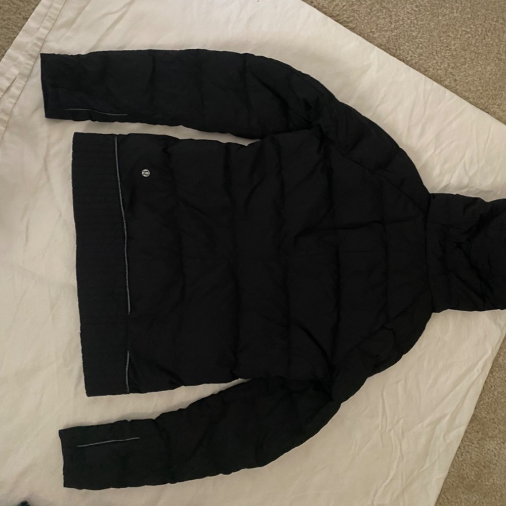 7 pieces of Lululemon Athletic Wear - Picture 7 of 11